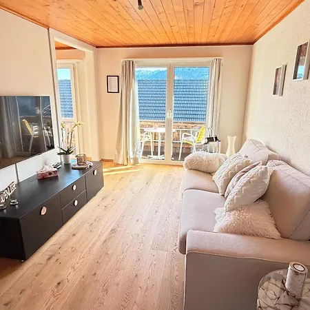 Eva's Seeblick Krattigen