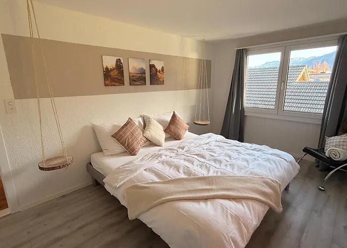 Eva's Seeblick Krattigen