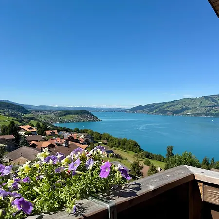 Eva's Seeblick Krattigen